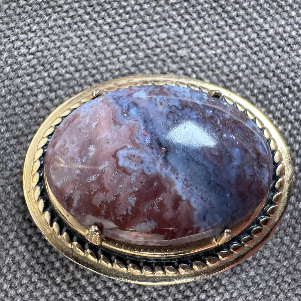 Vintage Large Oval Purple Agate Brooch Gold Tone Frame Natural‎ Stone 30mm